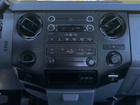 Used 2016 Ford F250 XL w/ Power Equipment Group RWD image 30