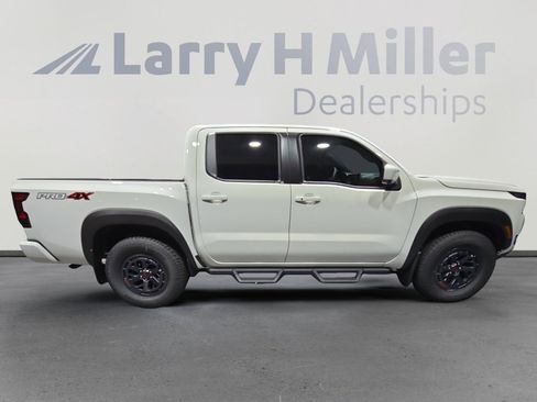 New 2026 Nissan Frontier PRO-4X w/ Pro-4x Convenience Package image 6