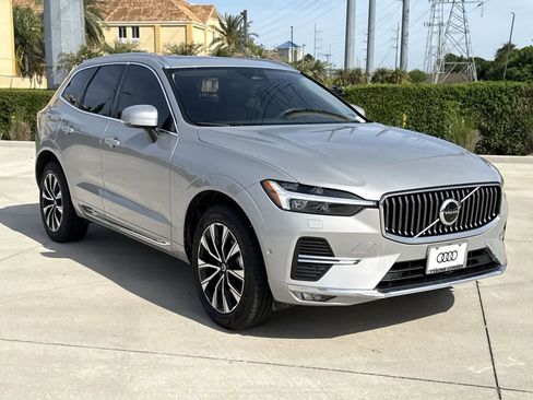 Used 2023 Volvo XC60 B5 Plus AWD/4WD image 12