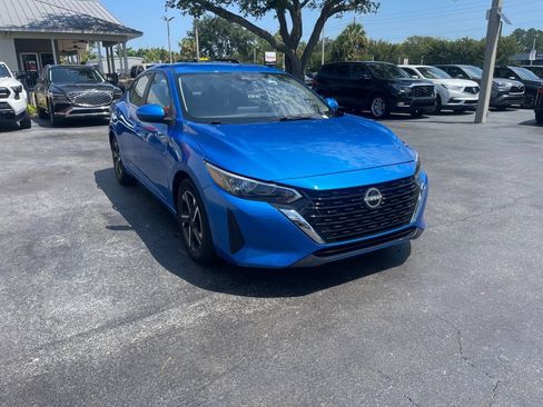 Used 2025 Nissan Sentra SV FWD image 7