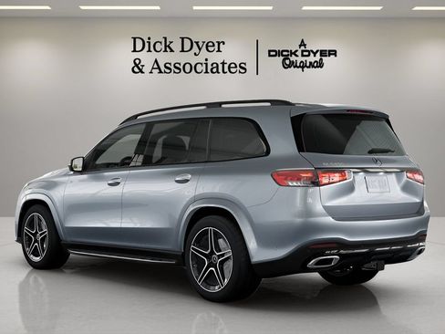 Used 2025 Mercedes-Benz GLS 450 4MATIC image 19