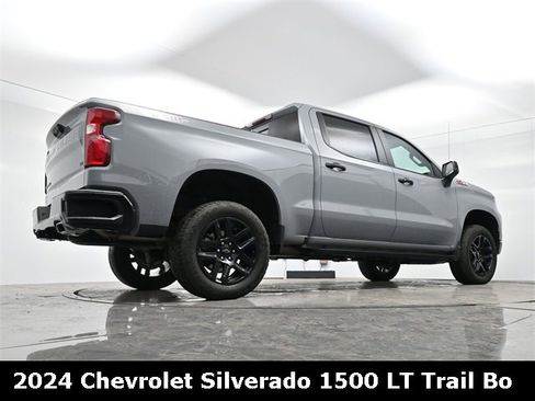 Used 2024 Chevrolet Silverado 1500 LT Trail Boss w/ Convenience Package II image 31
