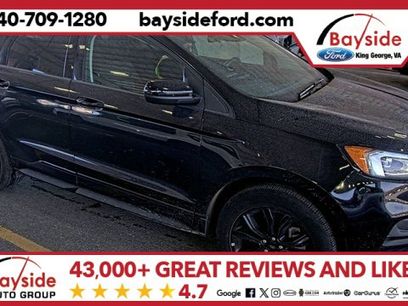 Used 2022 Ford Edge SE w/ Black Appearance Package