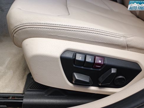 Used 2013 BMW 335i xDrive Sedan AWD/4WD image 12