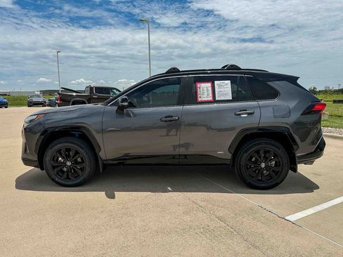 Used 2023 Toyota RAV4 XSE AWD/4WD image 6
