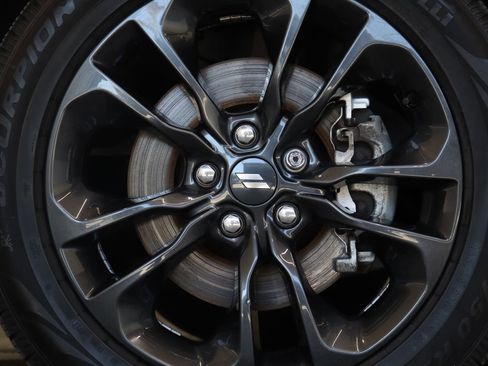 Used 2022 Dodge Durango R/T w/ Blacktop Package AWD/4WD image 11