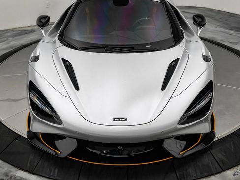 Used 2021 McLaren 765LT RWD image 39
