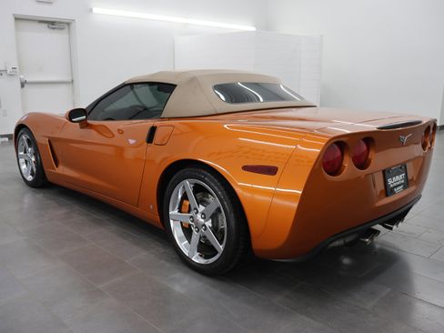 Used 2007 Chevrolet Corvette Convertible w/ Preferred Equipment Group image 6