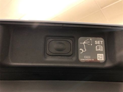 Used 2024 Ford Mustang Mach-E Premium image 9