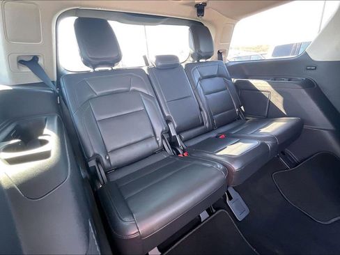 Used 2025 Lincoln Navigator Reserve AWD/4WD image 28