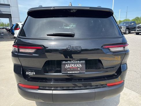 Used 2024 Jeep Grand Cherokee L Limited w/ Luxury Tech Group II AWD/4WD image 7