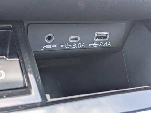Used 2025 Subaru Outback Limited w/ Popular Package #2 AWD/4WD image 56