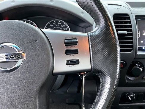 Used 2008 Nissan Xterra SE w/ Supplemental Air Bag Pkg image 12