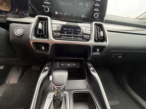 Used 2021 Kia Sorento S w/ Panoramic Sunroof Package AWD/4WD image 21