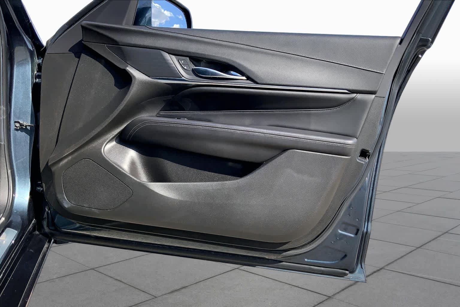 Used 2022 Cadillac CT4 Luxury RWD image 22