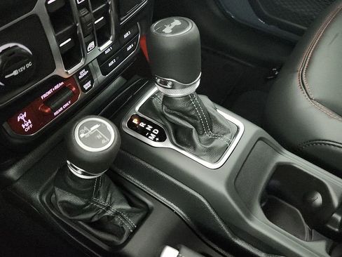 New 2025 Jeep Wrangler Rubicon image 28