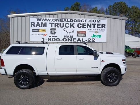 Used 2025 RAM 3500 Limited image 2