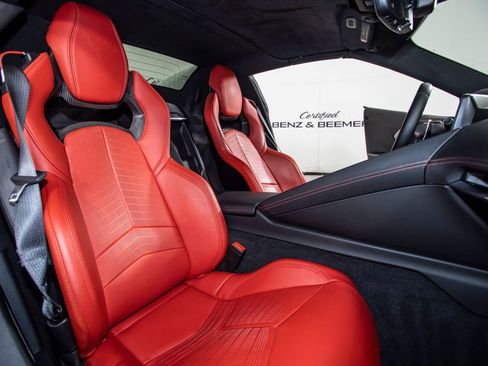 Used 2020 Chevrolet Corvette Stingray Premium Conv w/ 3LT Preferred Equipment Group image 19