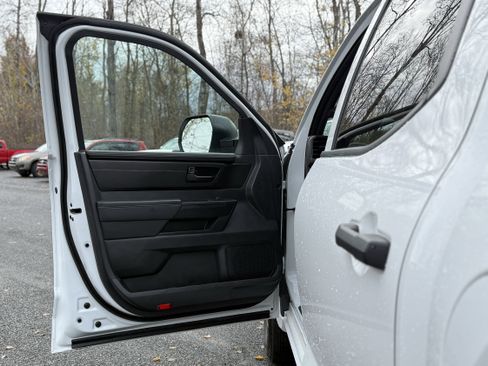 Used 2025 Toyota Tundra SR image 24