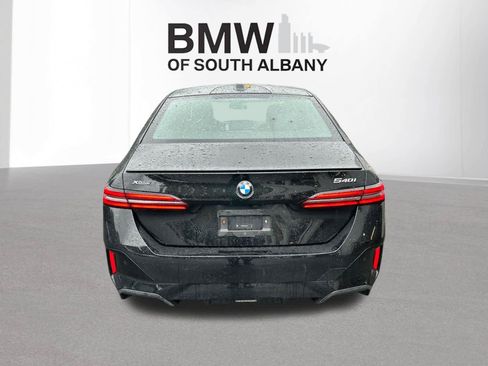 Used 2024 BMW 540i xDrive w/ Premium Package AWD/4WD image 4