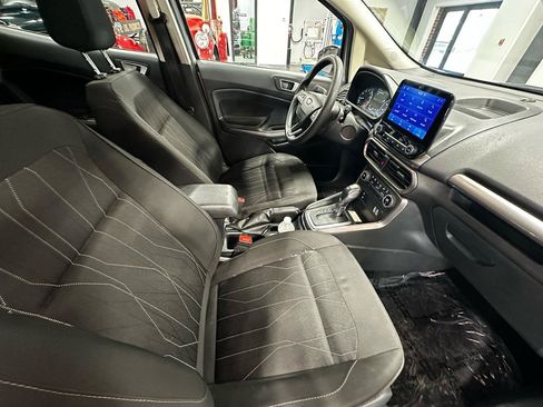 Used 2021 Ford EcoSport SE FWD image 16