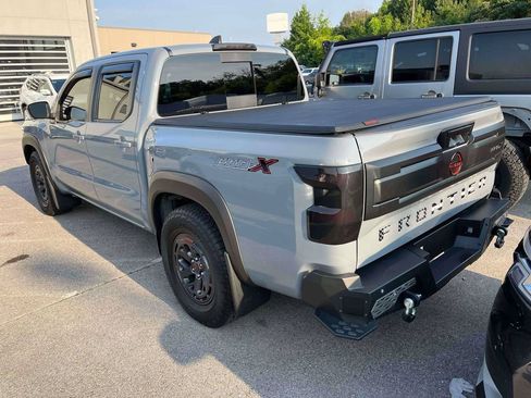 Used 2025 Nissan Frontier Pro-X RWD image 3
