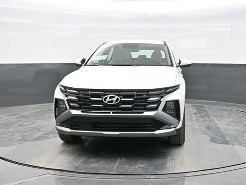New 2026 Hyundai Tucson Blue SE image 3