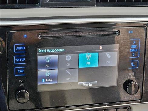 Used 2017 Toyota Corolla LE FWD image 10