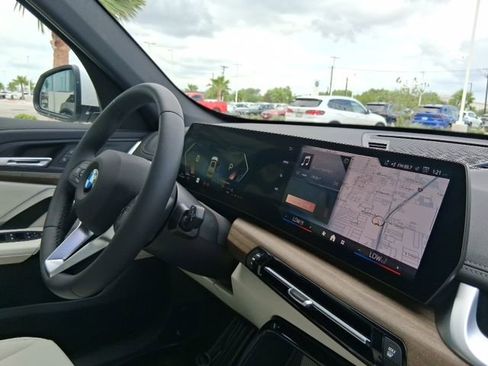 New 2026 BMW X1 xDrive28i w/ Convenience Package AWD/4WD image 11
