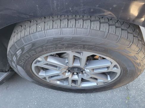 Used 2025 Ford Expedition Max Active image 12