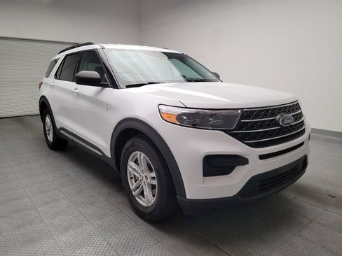 Used 2021 Ford Explorer XLT RWD image 13