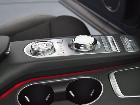 Used 2025 Genesis GV70 2.5T w/ Sport Prestige Package image 18