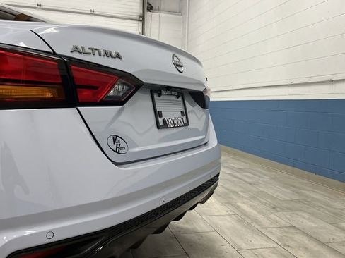Used 2024 Nissan Altima 2.5 SR w/ SR Premium Package image 33