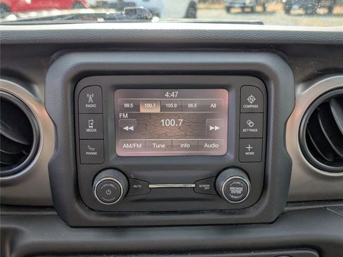 Used 2021 Jeep Wrangler Sport image 22