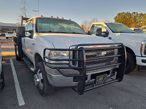 Used 2005 Ford F350 XLT image 4