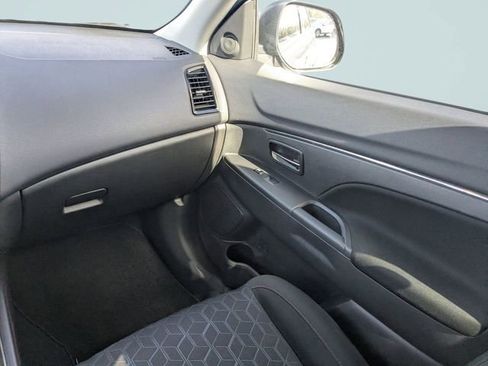 Used 2024 Mitsubishi Outlander Sport LE image 17