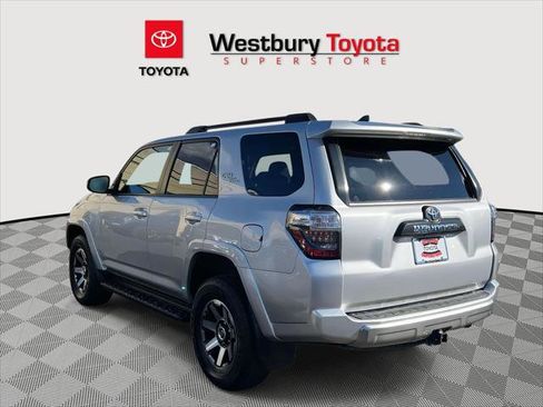 Certified 2022 Toyota 4Runner TRD Off-Road Premium image 9