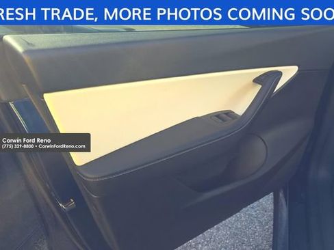 Used 2022 Tesla Model Y Performance image 12