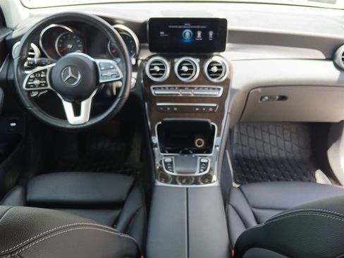 Used 2021 Mercedes-Benz GLC 300 4MATIC image 21