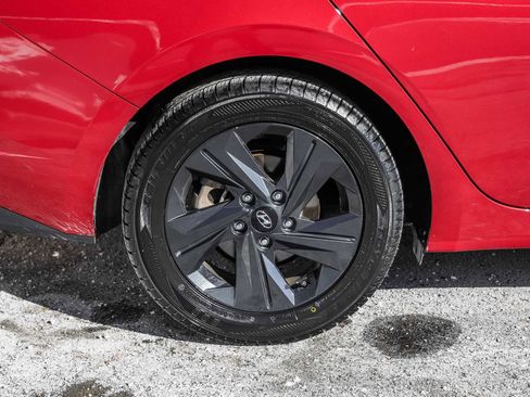 Used 2023 Hyundai Elantra SEL w/ Cargo Package image 6