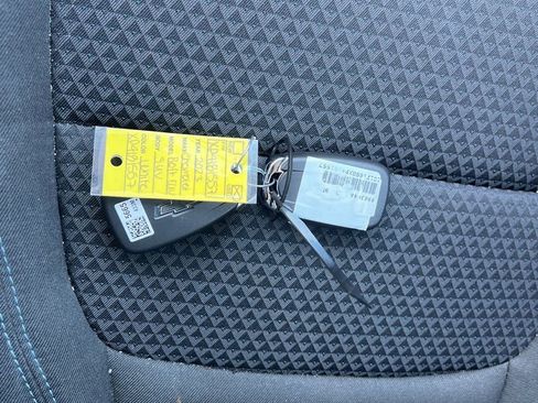 Certified 2023 Chevrolet Bolt EUV LT image 18