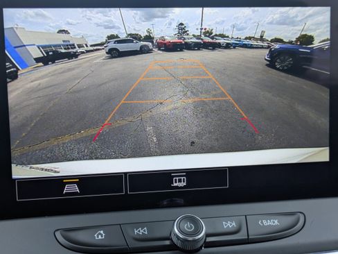 Used 2023 Chevrolet Blazer LT AWD/4WD image 13