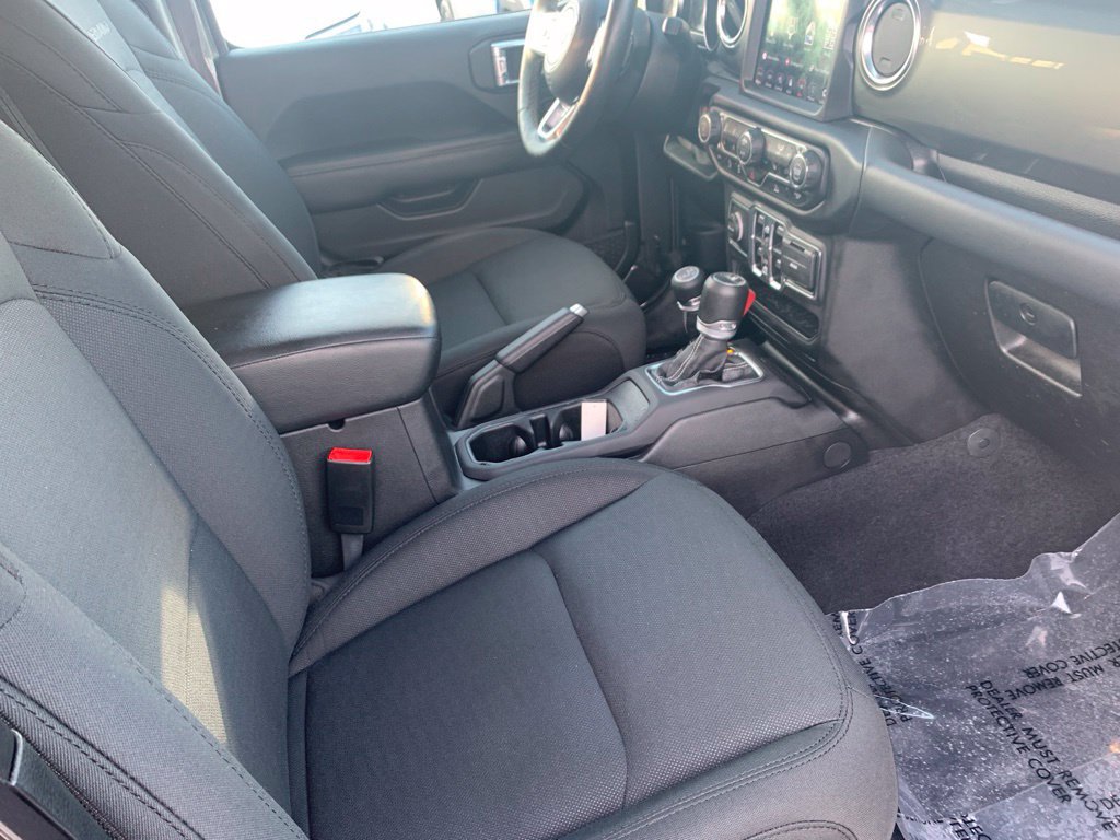 Used 2020 Jeep Gladiator Overland AWD/4WD image 22