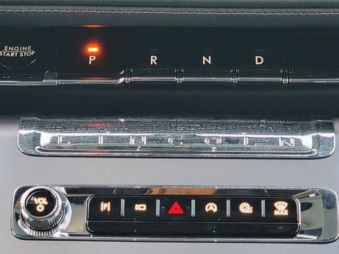 New 2026 Lincoln Aviator AWD image 28