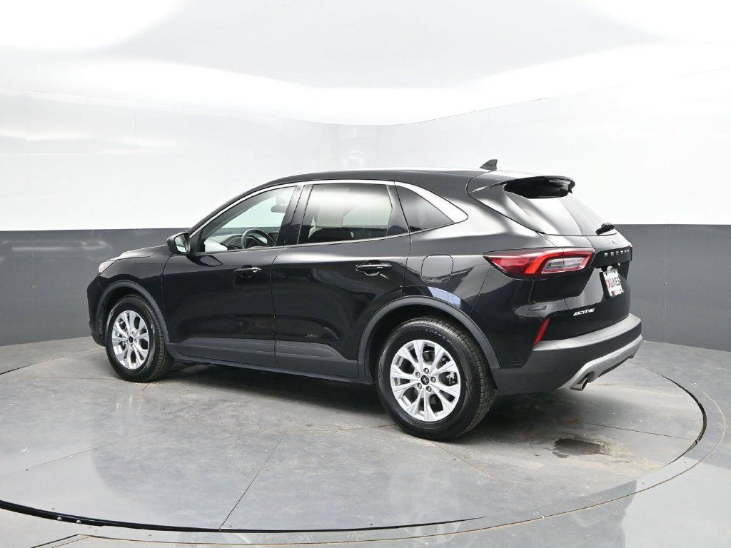 Used 2024 Ford Escape Active FWD image 5