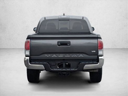 Used 2022 Toyota Tacoma TRD Off-Road image 7