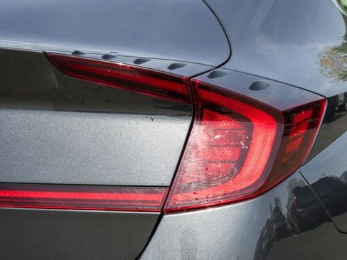 Used 2021 Hyundai Sonata SE FWD image 7