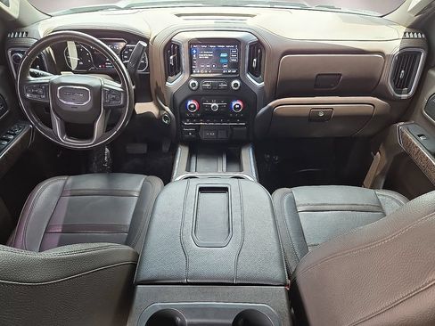 Used 2022 GMC Sierra 3500 Denali AWD/4WD image 17