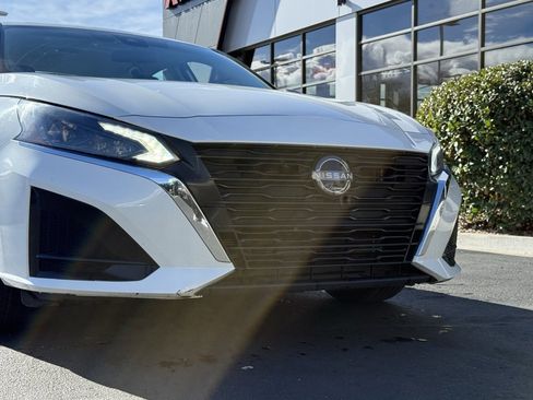 Used 2024 Nissan Altima 2.5 SV image 29