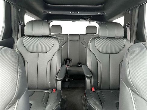 Used 2025 Hyundai Palisade Calligraphy AWD/4WD image 17